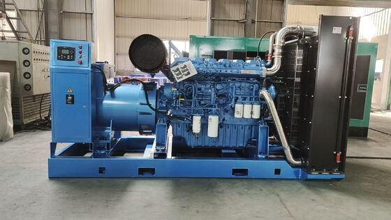Kecepatan Terukur 1500/1800rpm Weichai  Set Generator Diesel 750KVA/600KW dengan Model Mesin 6M33D725E310 dan Konsumsi Bahan Bakar 15.7L/jam